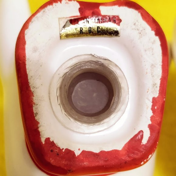 Vintage Porcelain Ducks Salt & Pepper Shakers - Picture 4 of 6